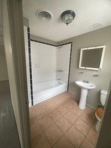 1274 FRAYSER RD, Memphis, TN 38127