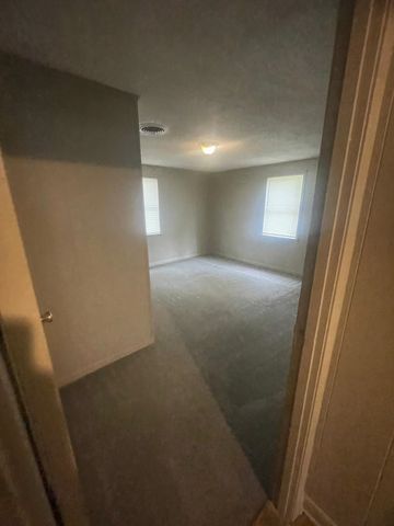 1274 FRAYSER RD, Memphis, TN 38127