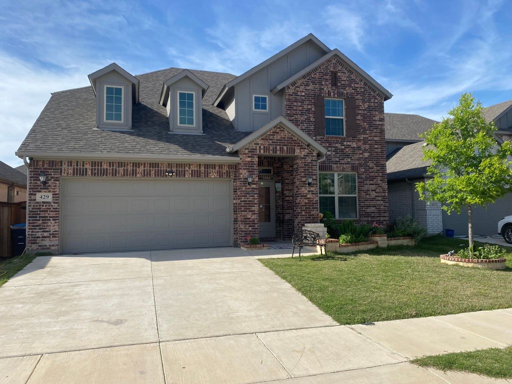429 Halwin, Fort Worth, TX 76131