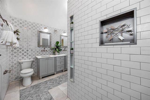 2735 CORDOVA WAY S, St Petersburg, FL 33712