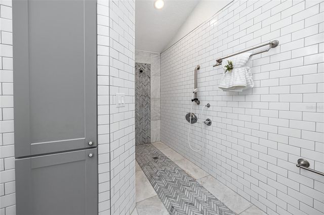 2735 CORDOVA WAY S, St Petersburg, FL 33712