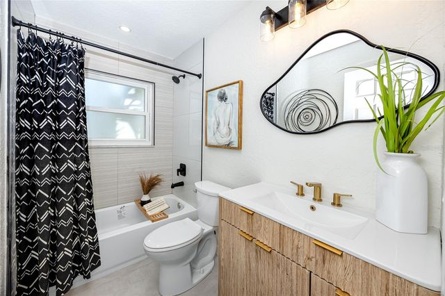 2735 CORDOVA WAY S, St Petersburg, FL 33712