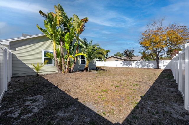 2735 CORDOVA WAY S, St Petersburg, FL 33712