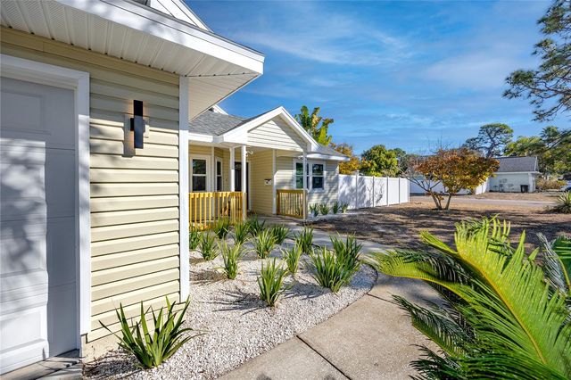 2735 CORDOVA WAY S, St Petersburg, FL 33712