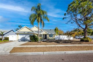 2735 CORDOVA WAY S, St Petersburg, FL 33712