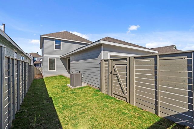 191 Weaver LN, Bastrop, TX 78602