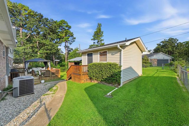 2208 Old Forge Drive, Little Rock, AR 72227