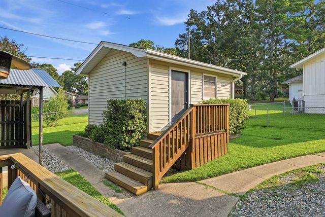2208 Old Forge Drive, Little Rock, AR 72227