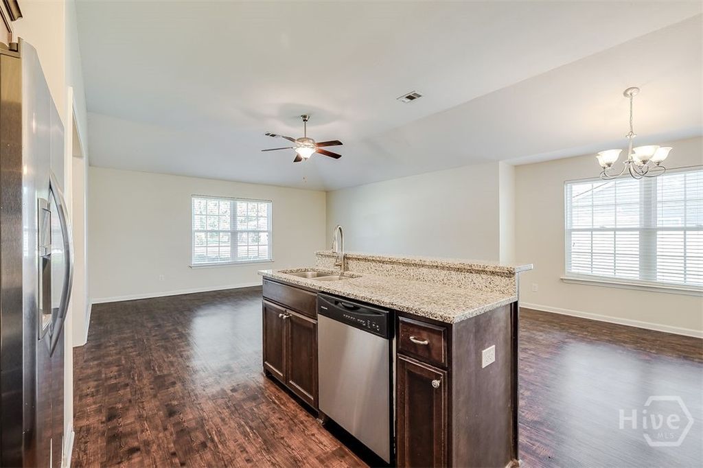 Image 11 of property listing at 117 S 3rd (Third) Street, Guyton, GA 31312