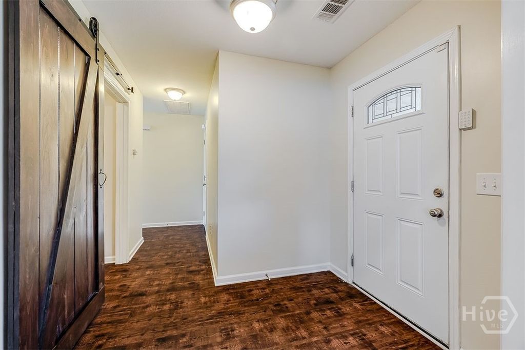 Image 4 of property listing at 117 S 3rd (Third) Street, Guyton, GA 31312