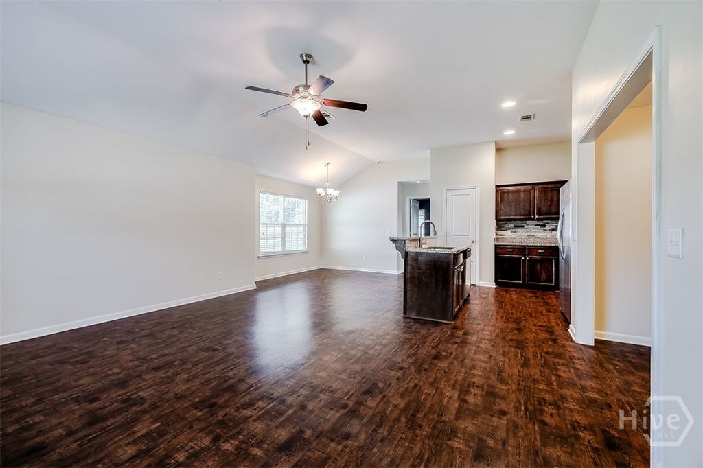 Image 6 of property listing at 117 S 3rd (Third) Street, Guyton, GA 31312