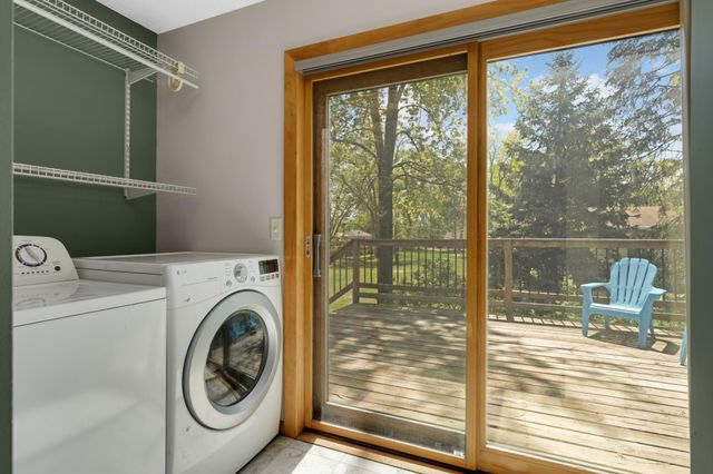 8635 Oakland Avenue S, Bloomington, MN 55420