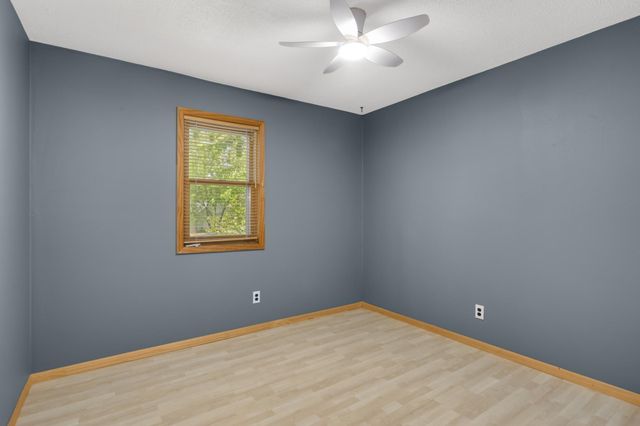 8635 Oakland Avenue S, Bloomington, MN 55420