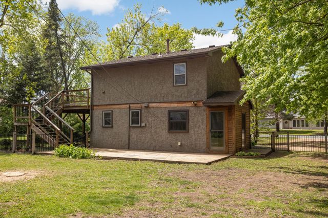 8635 Oakland Avenue S, Bloomington, MN 55420