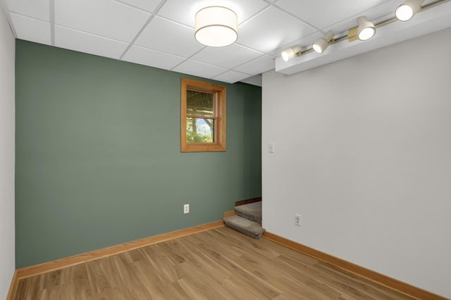 8635 Oakland Avenue S, Bloomington, MN 55420