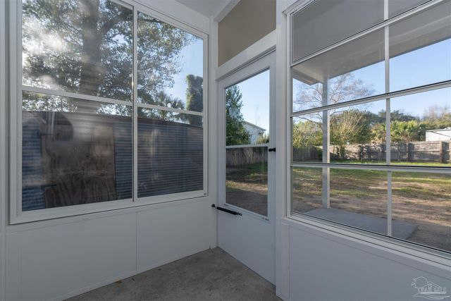 132 Elm St, Pensacola, FL 32506