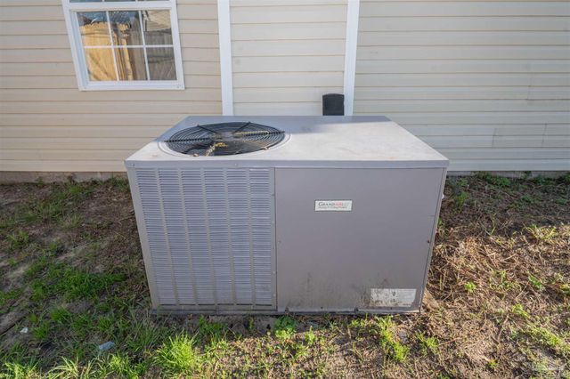 132 Elm St, Pensacola, FL 32506