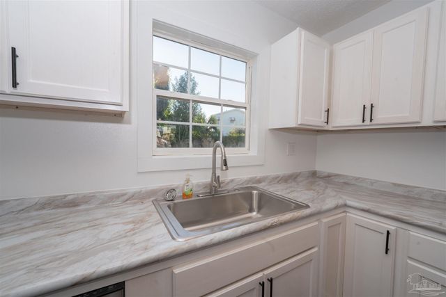 132 Elm St, Pensacola, FL 32506