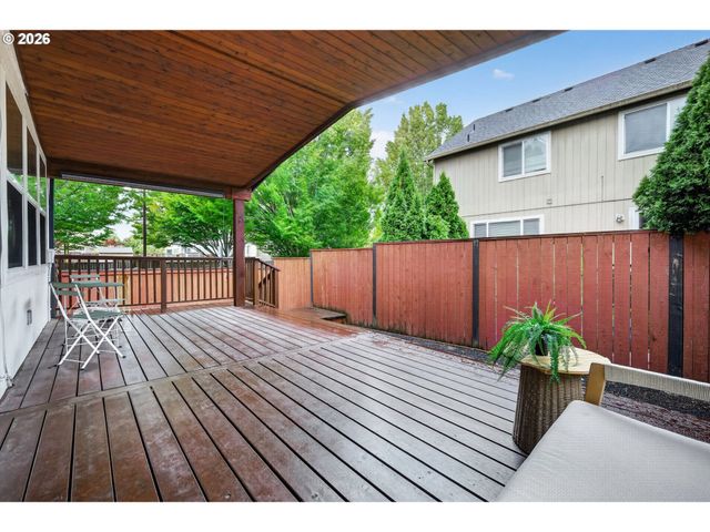 1811 Se LITTLEGEM St, Hillsboro, OR 97123