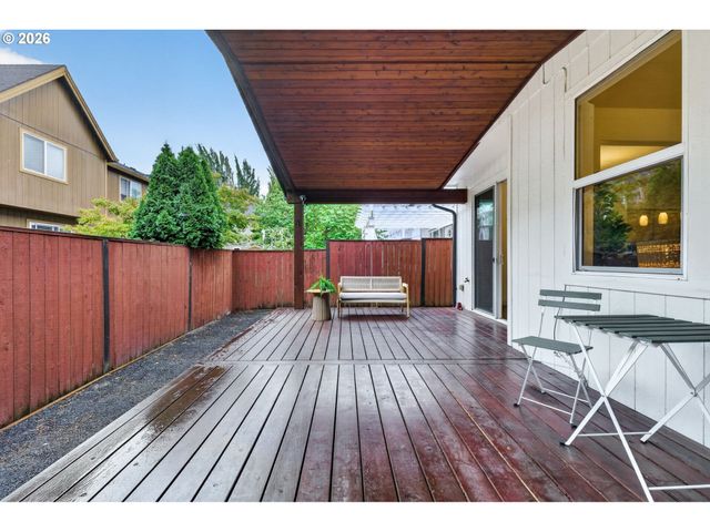 1811 Se LITTLEGEM St, Hillsboro, OR 97123