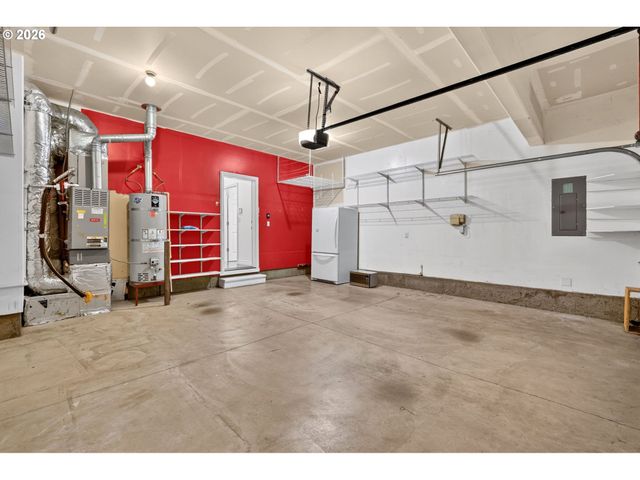1811 Se LITTLEGEM St, Hillsboro, OR 97123