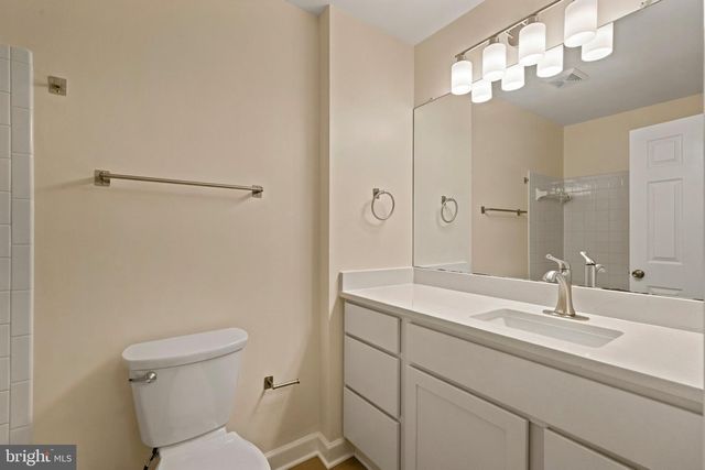 7937 VALLEYFIELD DR, Springfield, VA 22153