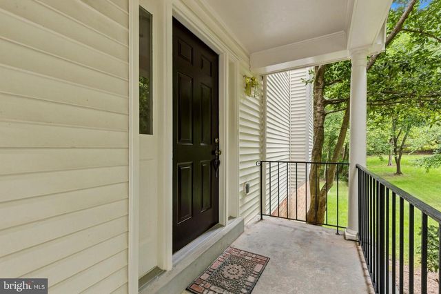7937 VALLEYFIELD DR, Springfield, VA 22153