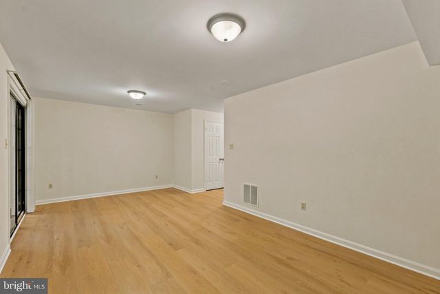7937 VALLEYFIELD DR, Springfield, VA 22153