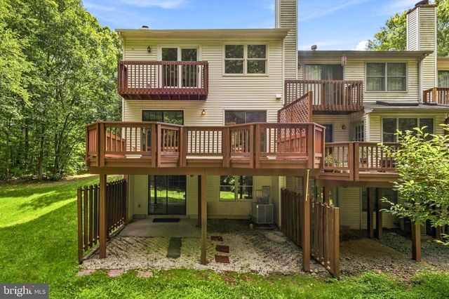 7937 VALLEYFIELD DR, Springfield, VA 22153