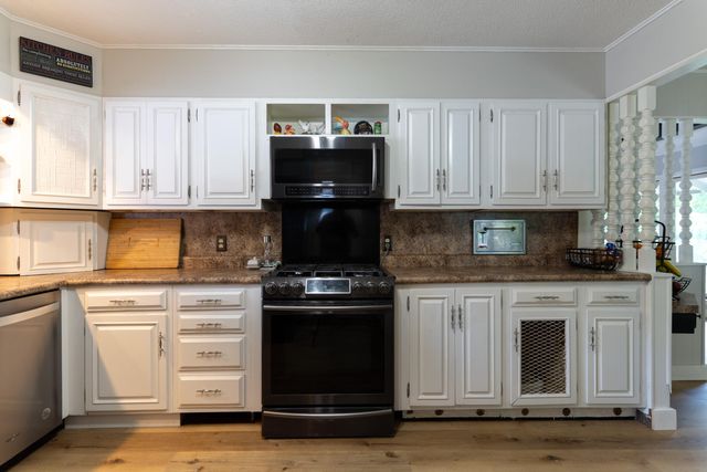 701 W LEE ST, Moberly, MO 65270