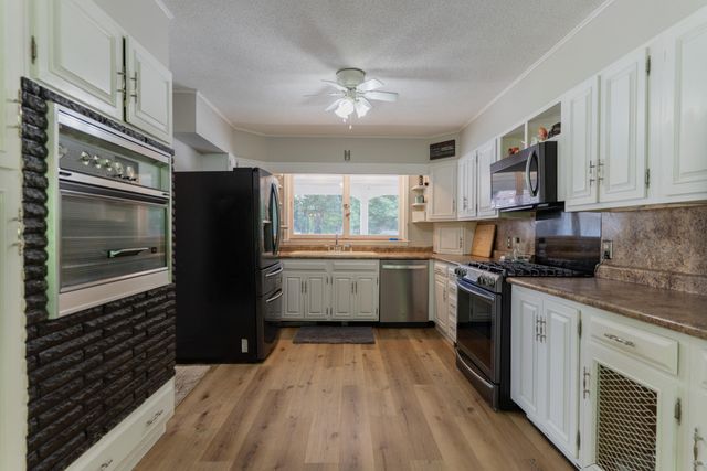 701 W LEE ST, Moberly, MO 65270