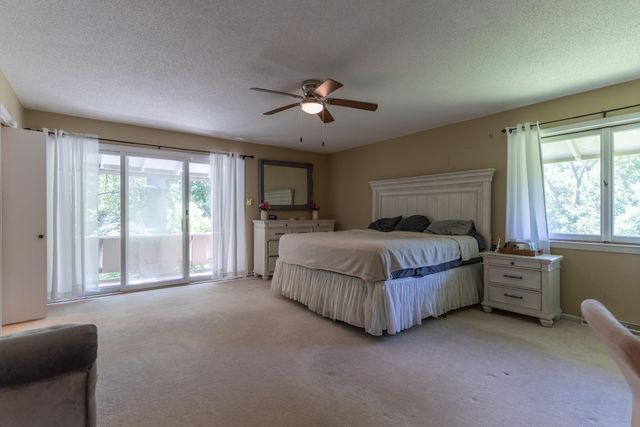 701 W LEE ST, Moberly, MO 65270