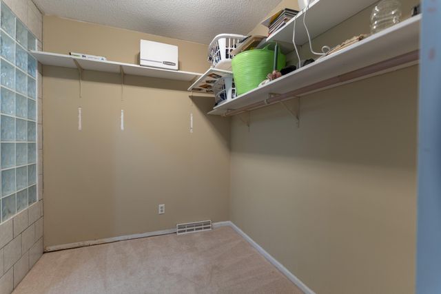 701 W LEE ST, Moberly, MO 65270