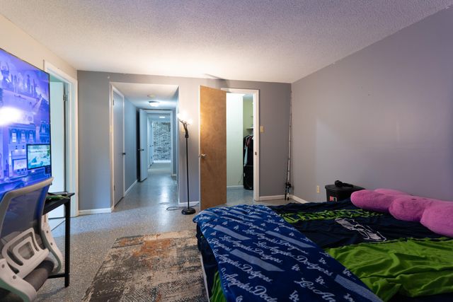 701 W LEE ST, Moberly, MO 65270
