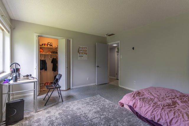 701 W LEE ST, Moberly, MO 65270