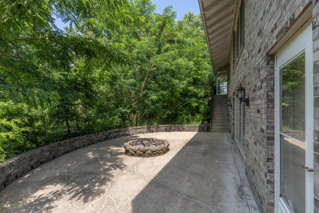 701 W LEE ST, Moberly, MO 65270