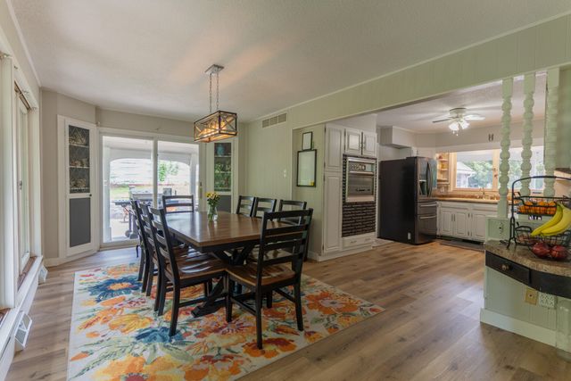 701 W LEE ST, Moberly, MO 65270