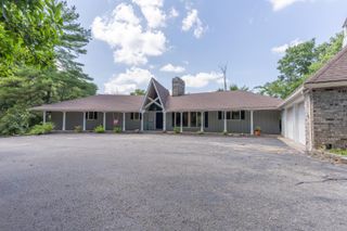 701 W LEE ST, Moberly, MO 65270
