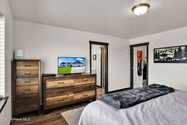 24812 N Old Highway 95, Athol, ID 83801
