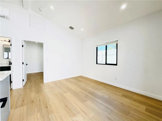 7742 Vassar Avenue, Canoga Park, CA 91304