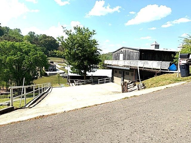 524 Shasteen Hollow Rd, Lynchburg, TN 37352