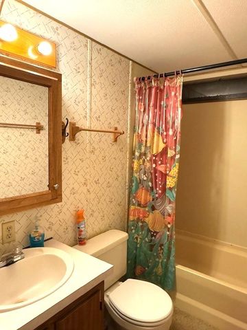 524 Shasteen Hollow Rd, Lynchburg, TN 37352