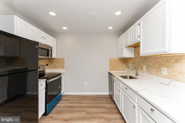 2534 PETER JEFFERSON LN, Herndon, VA 20171