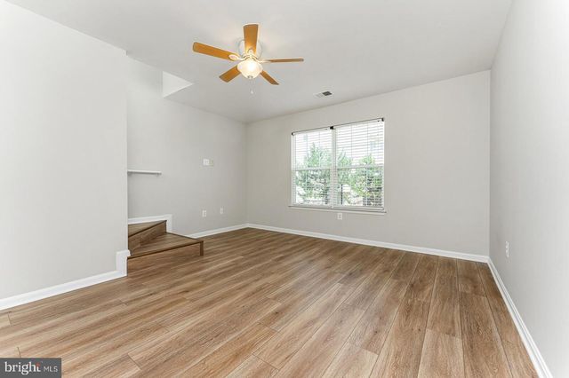 2534 PETER JEFFERSON LN, Herndon, VA 20171