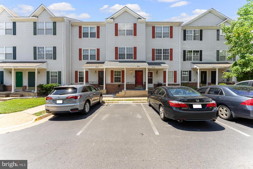 2534 PETER JEFFERSON LN, Herndon, VA 20171