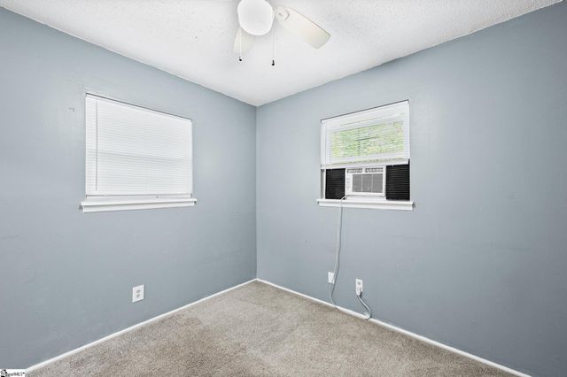 15 Kimbell Court, Greenville, SC 29617