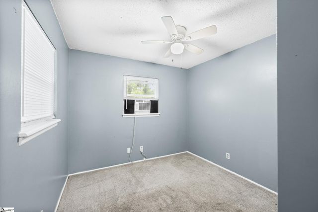 15 Kimbell Court, Greenville, SC 29617