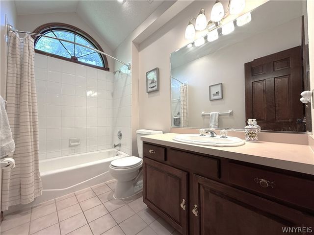 914 Underhill Road, Aurora, NY 14052