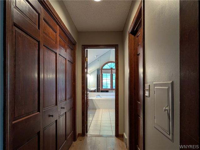 914 Underhill Road, Aurora, NY 14052