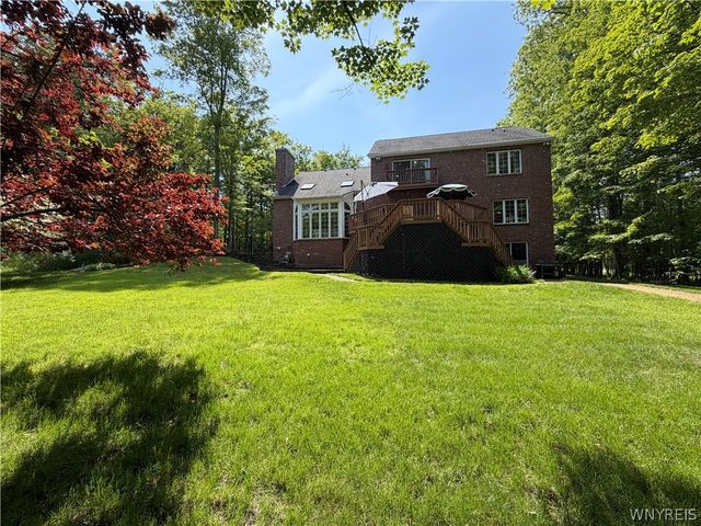 914 Underhill Road, Aurora, NY 14052